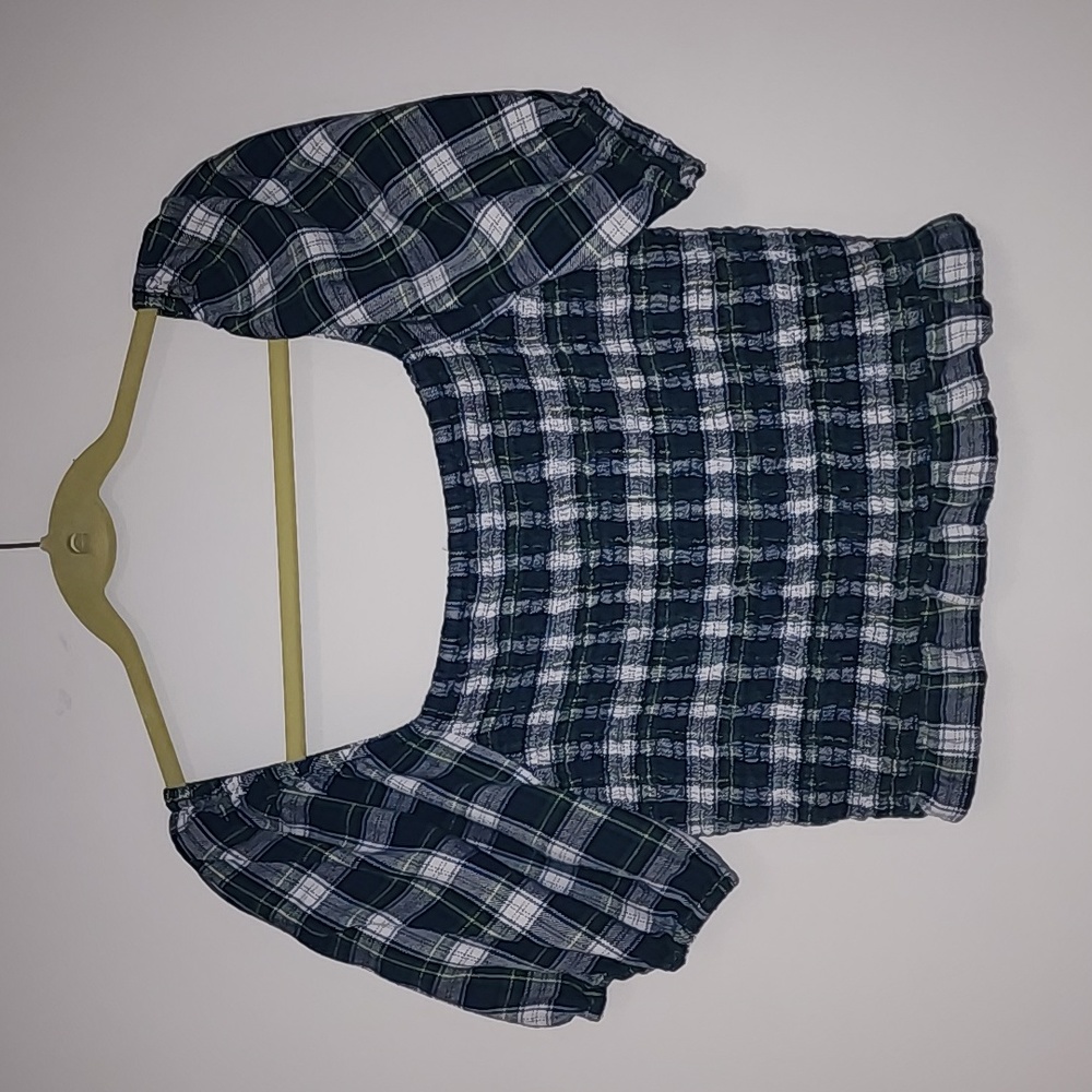 American Eagle plaid puff sleeve stretch top Large